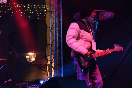 Včeraj je prvi koncert Pravljičnega Kamnik privabil število obiskovalcev (52)